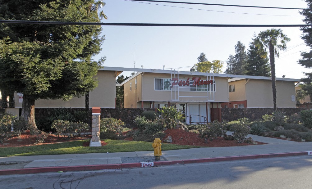 Park Manor photo 3